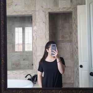 LOFT simple black tee with bottom knot